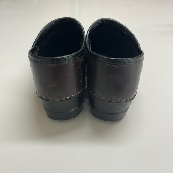 Dansko Dark Brown Leather Clogs Size 6 - Picture 5 of 13